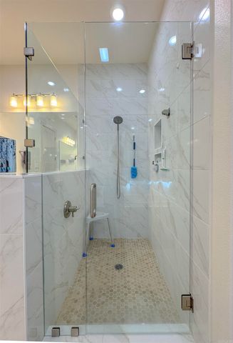 24 Zarina Lane, Hot Springs Village, AR 71909