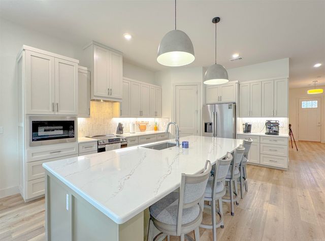 24 Zarina Lane, Hot Springs Village, AR 71909