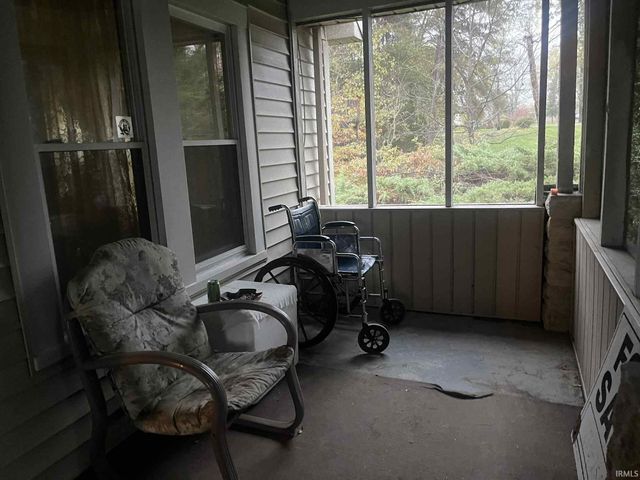 2462 Dixie Highway, Bedford, IN 47421