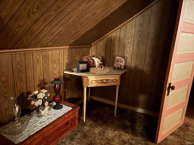 2462 Dixie Highway, Bedford, IN 47421