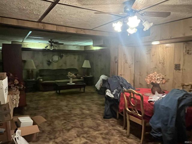 2462 Dixie Highway, Bedford, IN 47421