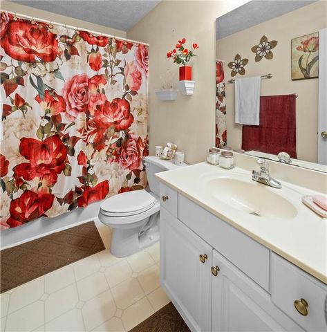 530 Chandon Way, Lawrenceville, GA 30044