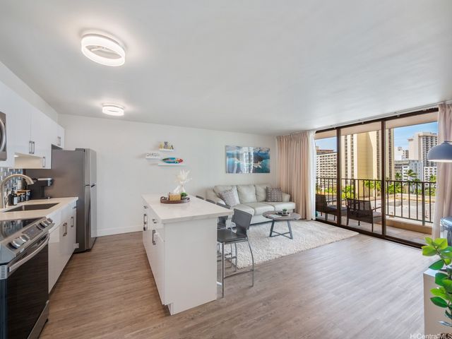201 Ohua Avenue 906, Honolulu, HI 96815