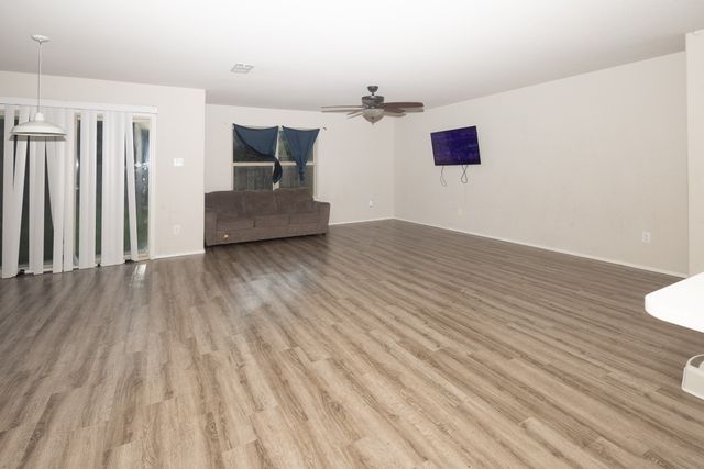 6249 Topsail Drive, Fort Worth, TX 76179