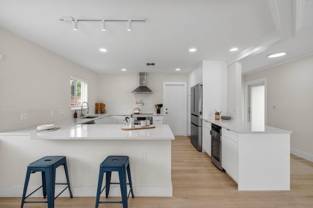 802 Mallard Drive, Delray Beach, FL 33444