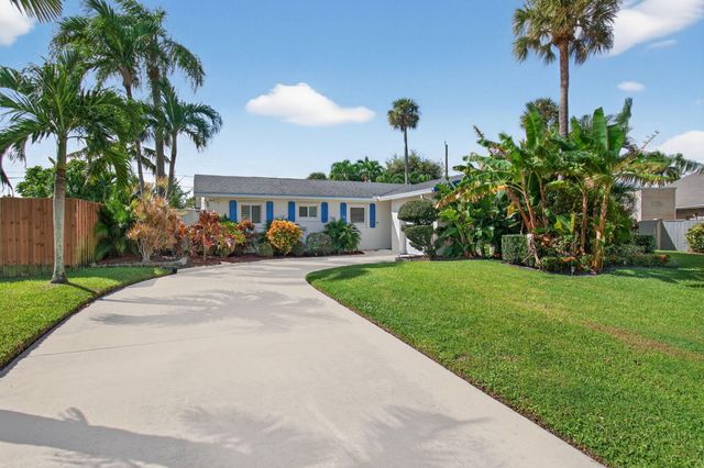 802 Mallard Drive, Delray Beach, FL 33444