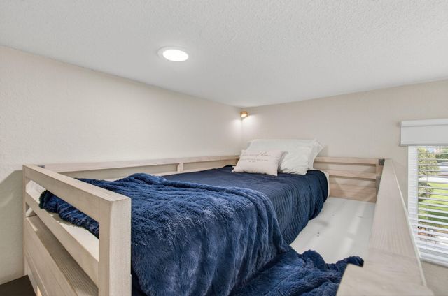 802 Mallard Drive, Delray Beach, FL 33444