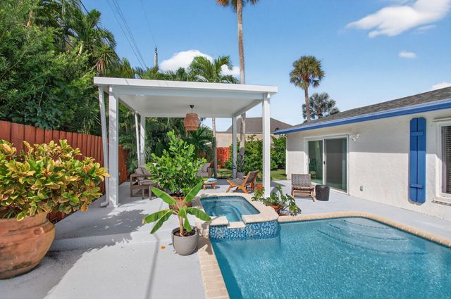 802 Mallard Drive, Delray Beach, FL 33444