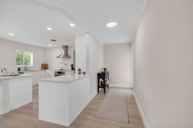 802 Mallard Drive, Delray Beach, FL 33444