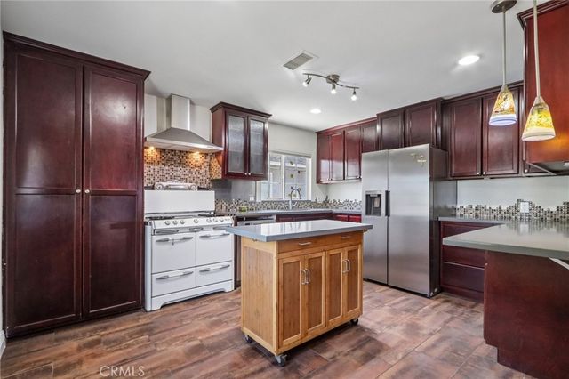 1534 W 213th, Los Angeles, CA 90501