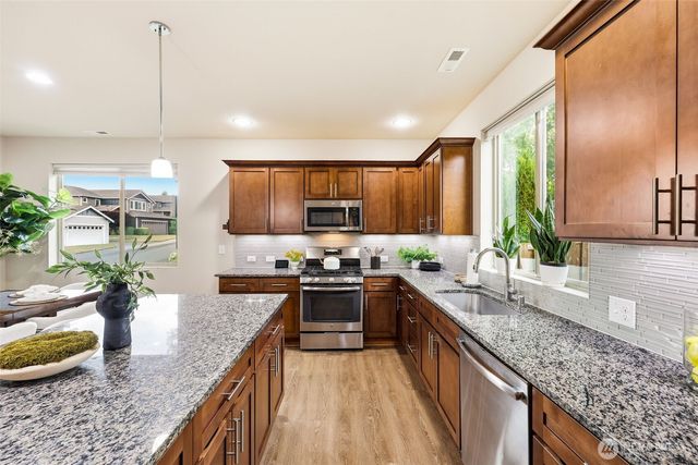 22509 SE 283rd Street, Maple Valley, WA 98038