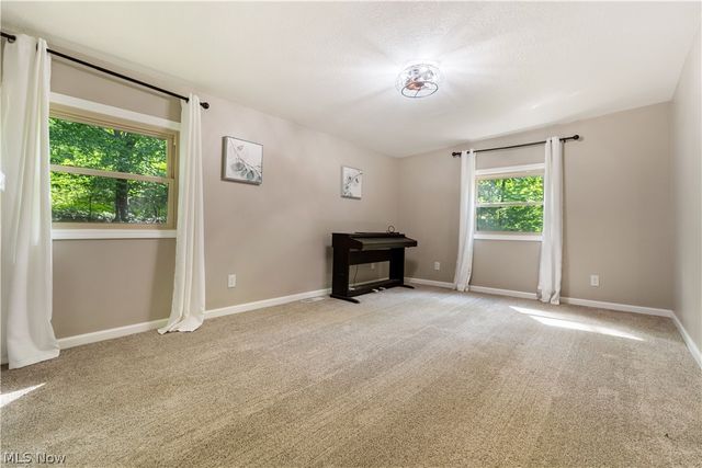 27708 Winona Road, Salem, OH 44460