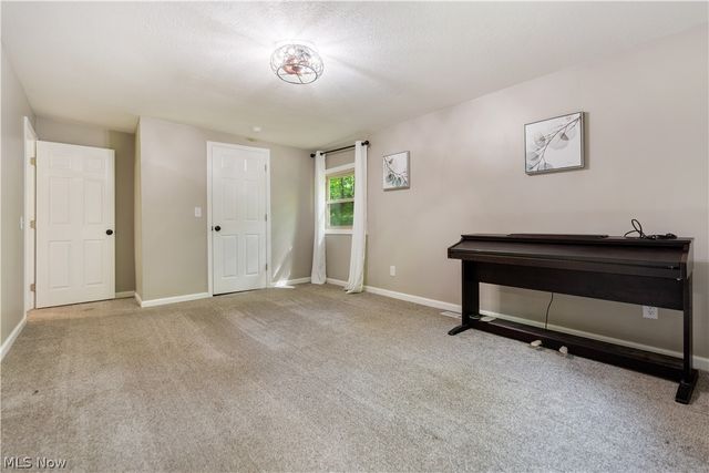 27708 Winona Road, Salem, OH 44460