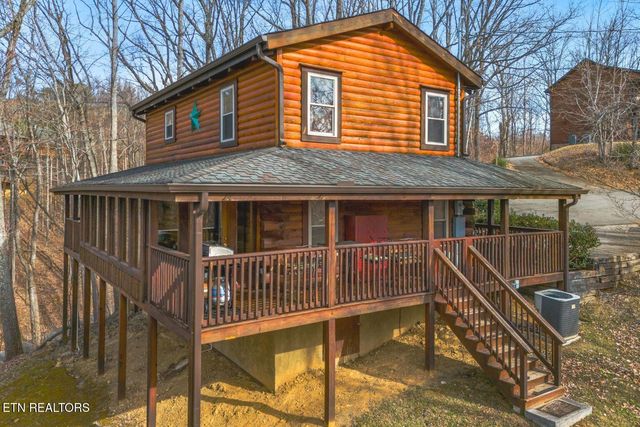 923 Pine Cove Way, Gatlinburg, TN 37738