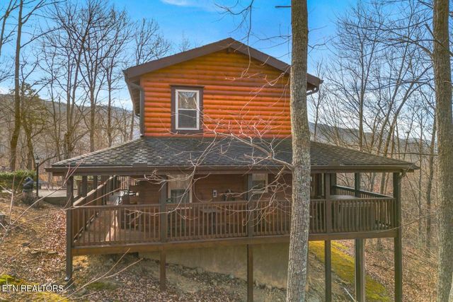 923 Pine Cove Way, Gatlinburg, TN 37738