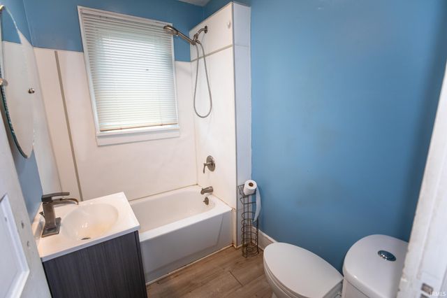 411 N Franklin Street, Mentone, IN 46539