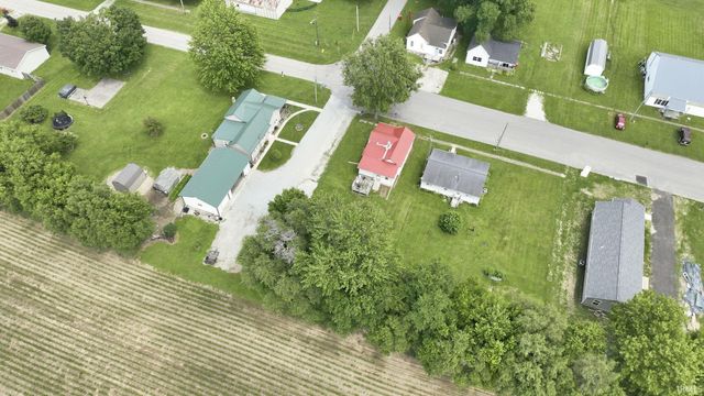 411 N Franklin Street, Mentone, IN 46539