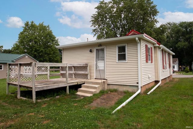411 N Franklin Street, Mentone, IN 46539