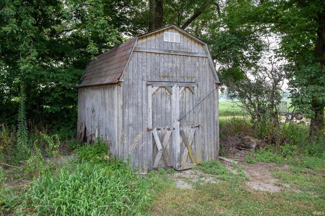 411 N Franklin Street, Mentone, IN 46539