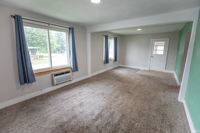 411 N Franklin Street, Mentone, IN 46539