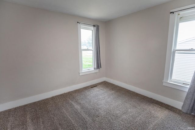 411 N Franklin Street, Mentone, IN 46539