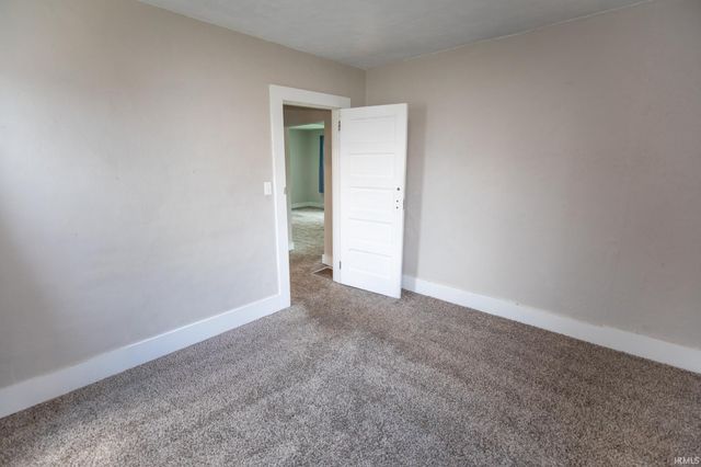 411 N Franklin Street, Mentone, IN 46539