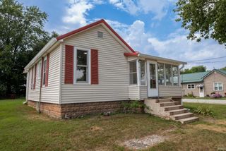 411 N Franklin Street, Mentone, IN 46539
