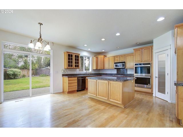 8903 Ne 106TH Cir, Vancouver, WA 98662