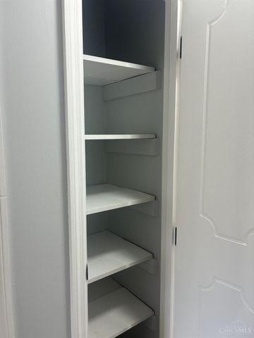 5263 Tallawanda Drive, Fairfield, OH 45014