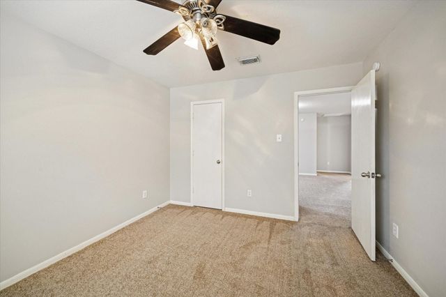 5243 El Tigre Lane, Baytown, TX 77521