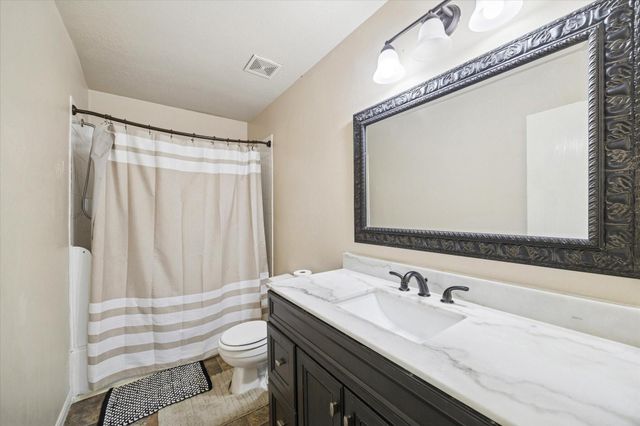 5243 El Tigre Lane, Baytown, TX 77521