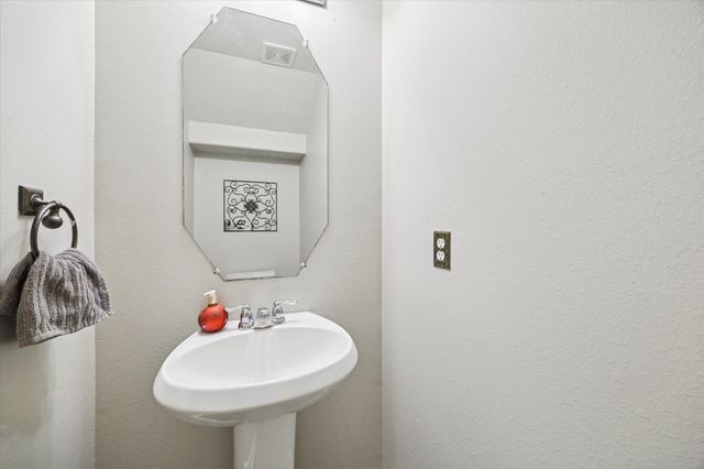 5243 El Tigre Lane, Baytown, TX 77521