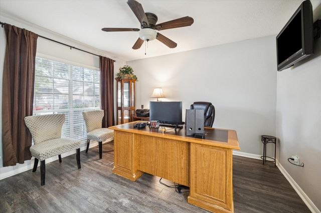 5243 El Tigre Lane, Baytown, TX 77521