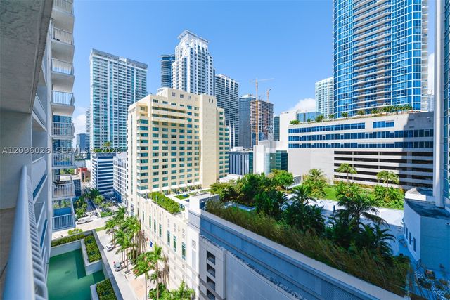 1200 Brickell Bay Dr 1720, Miami, FL 33131