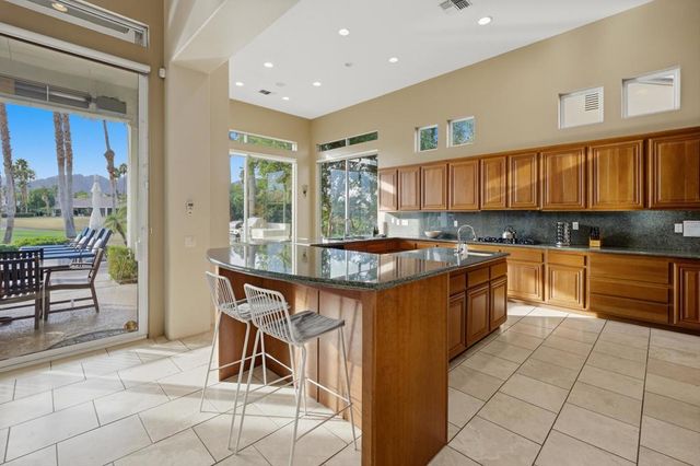 81150 Golf View Drive, La Quinta, CA 92253