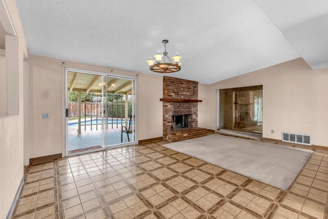 74127 Velardo Drive, Palm Desert, CA 92260