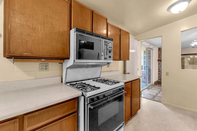 74127 Velardo Drive, Palm Desert, CA 92260