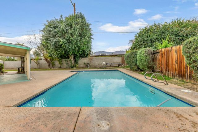 74127 Velardo Drive, Palm Desert, CA 92260