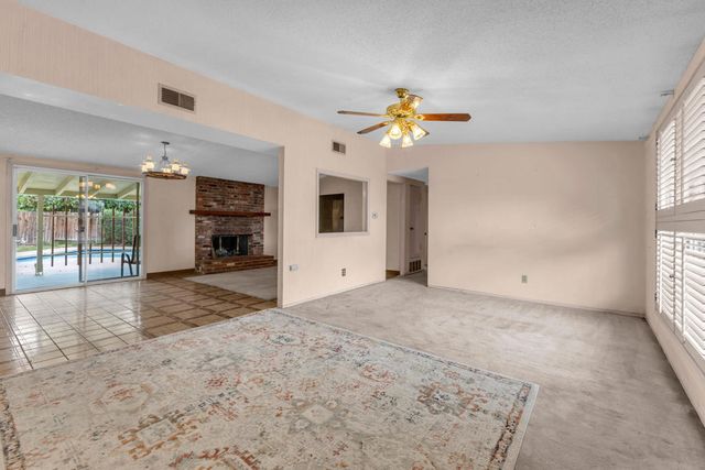 74127 Velardo Drive, Palm Desert, CA 92260