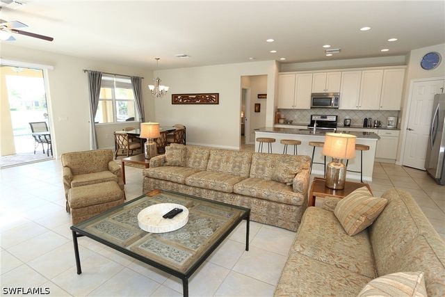 8484 Benelli CT, Naples, FL 34114