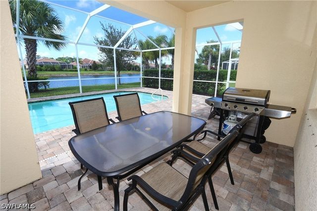8484 Benelli CT, Naples, FL 34114