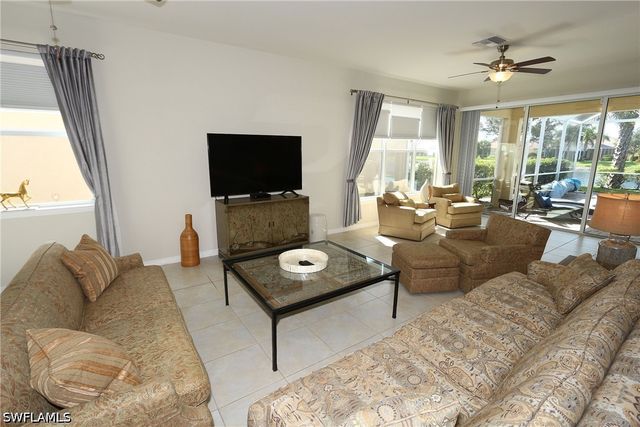 8484 Benelli CT, Naples, FL 34114