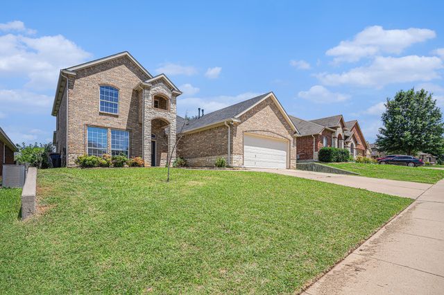 1121 Hidden Glen Court, Burleson, TX 76028