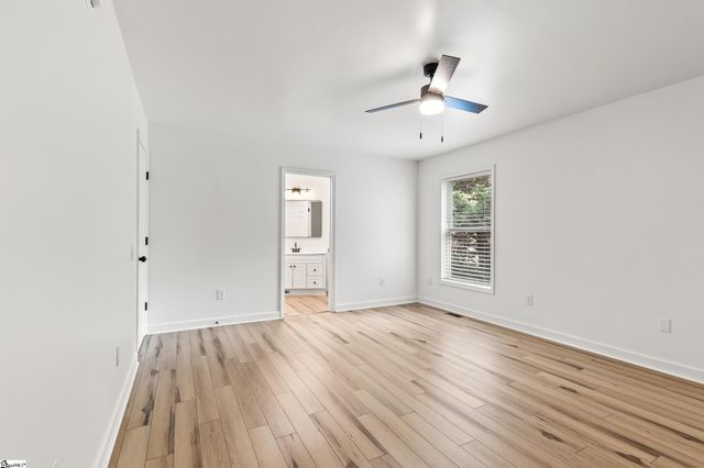 421 Wood Road, Taylors, SC 29687