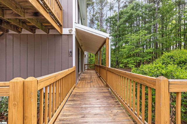 421 Wood Road, Taylors, SC 29687