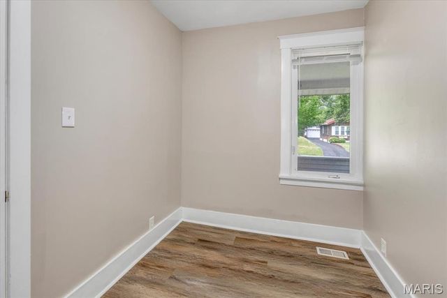 2424 Gothland Avenue, Overland, MO 63114