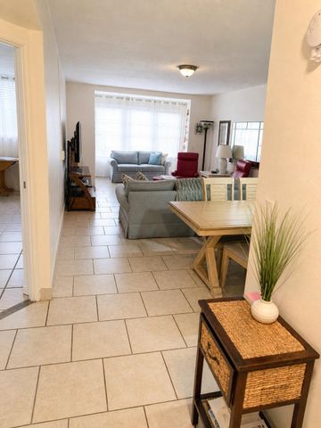 2841 Somerset Drive 107, Lauderdale Lakes, FL 33311