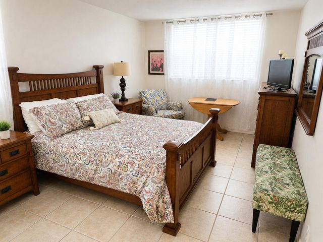 2841 Somerset Drive 107, Lauderdale Lakes, FL 33311