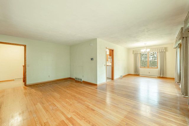 6689 Purcell Road, Belleville, WI 53508