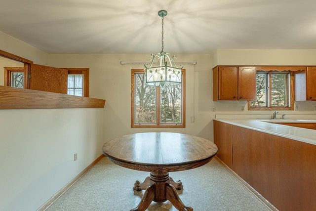 6689 Purcell Road, Belleville, WI 53508